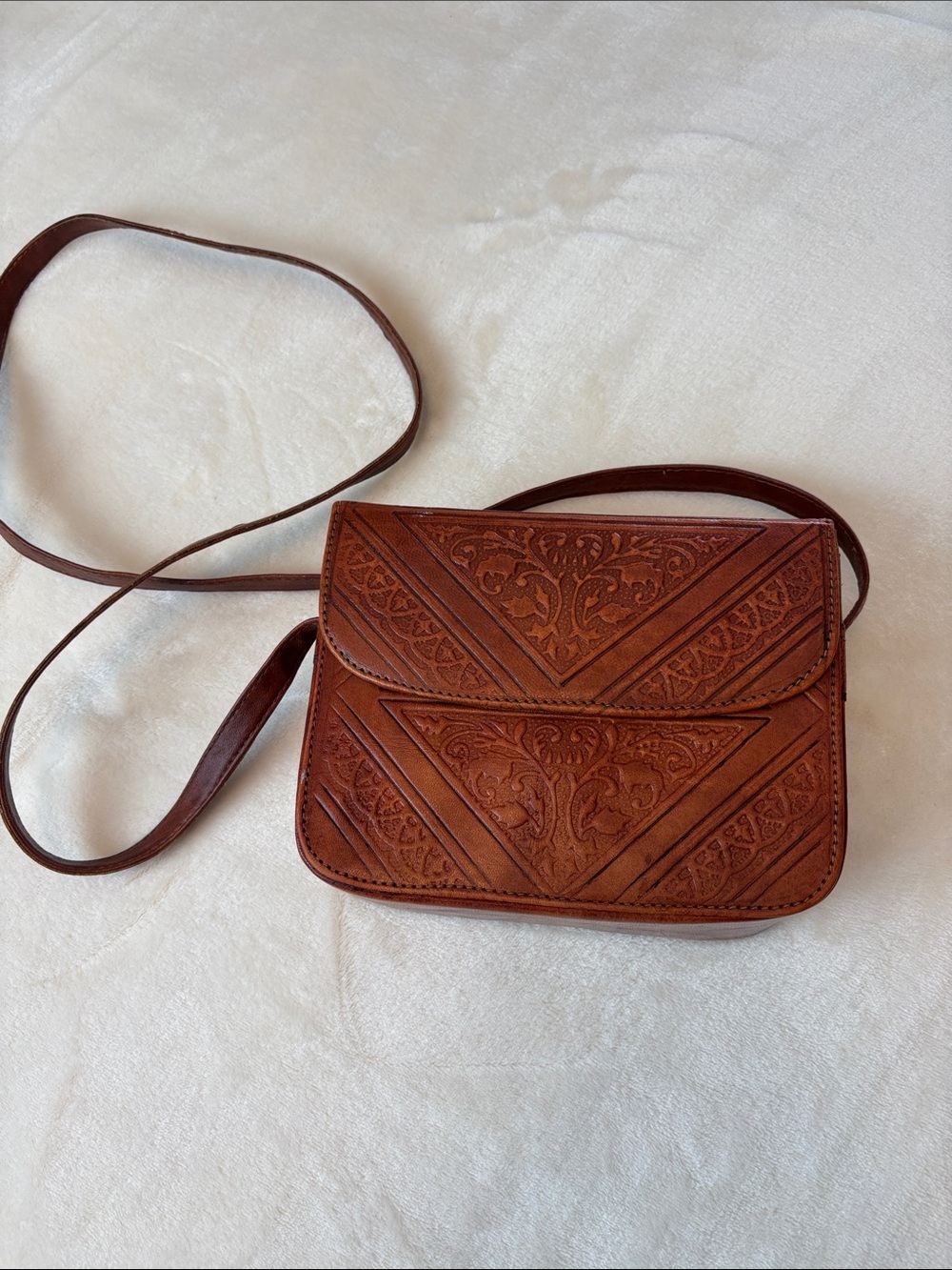 Vintage Moroccan Magic Hand Tooled Brown Leather Crossbody Handbag/Purse